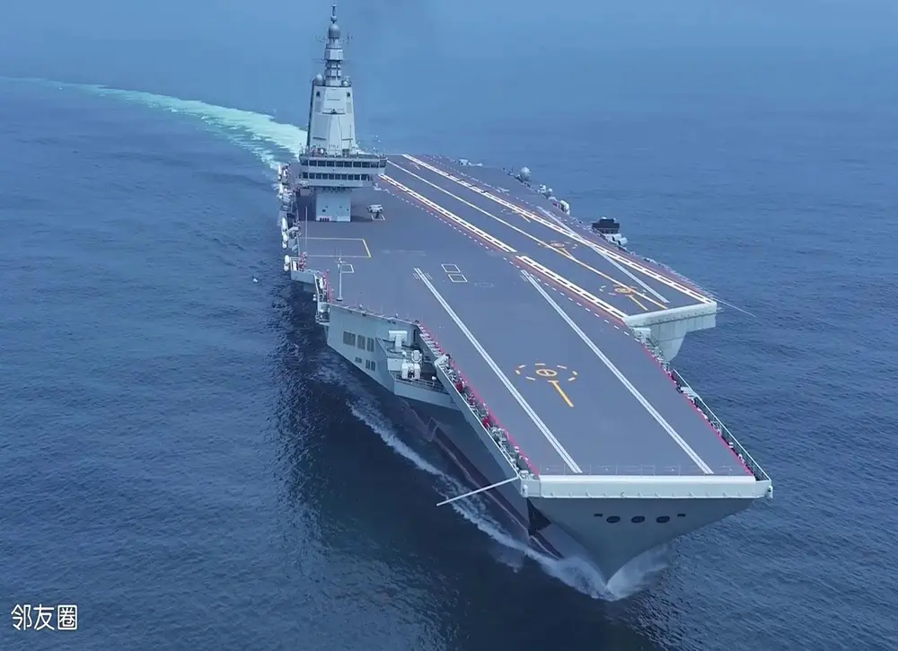 福建舰通过台湾海峡训练：彰显实力，捍卫主权