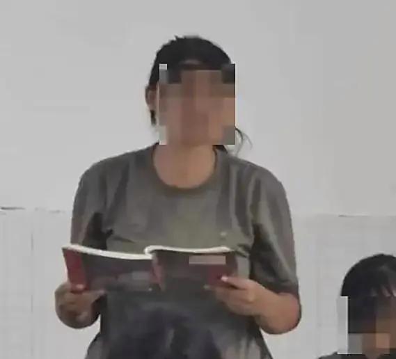 女孩遭体罚身亡?老师聊天记录公布