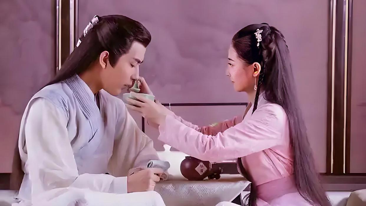 于朦胧昨晚还在线
