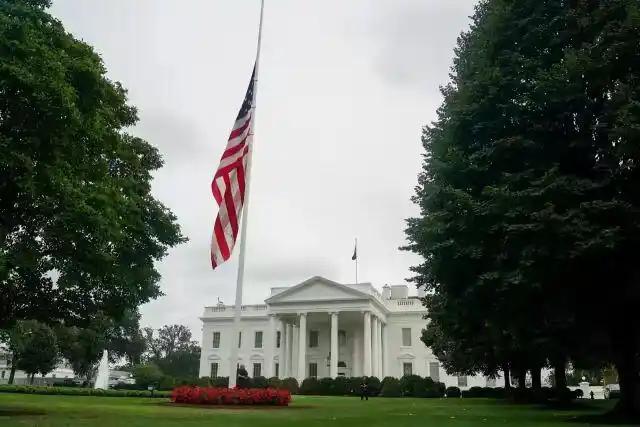 美国又全国降半旗了!