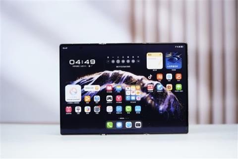 全球第2款三折叠！华为MateXTs非凡大师图赏(图6)