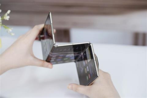 一机更比三机强！华为MateXTs 非凡大师评测：一机三用的全景多窗(图3)