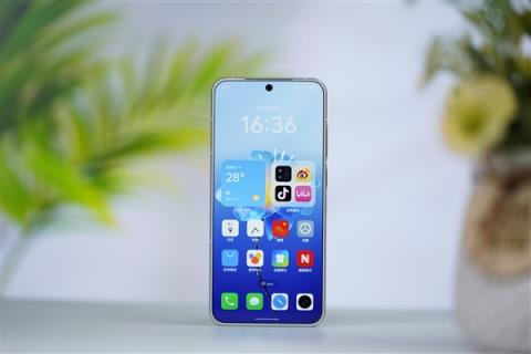 行业唯一四等边白面板！魅族22图赏(图5)