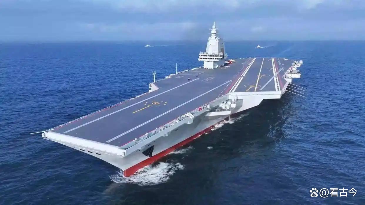 超级航母18年来首次通过台湾海峡?福建舰南海“打卡”?航母江湖风云变