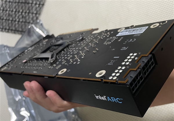 竟有512-bit 16GB显存：Intel锐炫A750神秘样品曝光