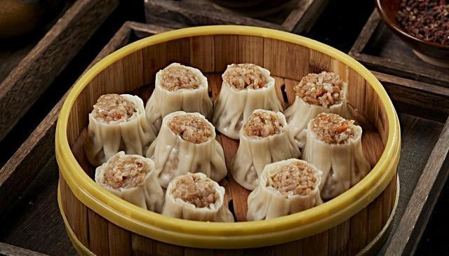 烧麦这样做，皮薄馅大满嘴香！老面点师教你3个关键技巧