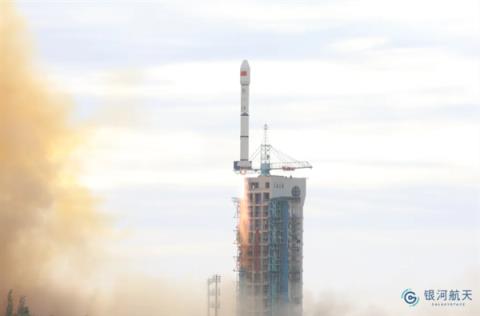 我国卫星互联网技术试验卫星发射成功 利进入预定轨道(图1)