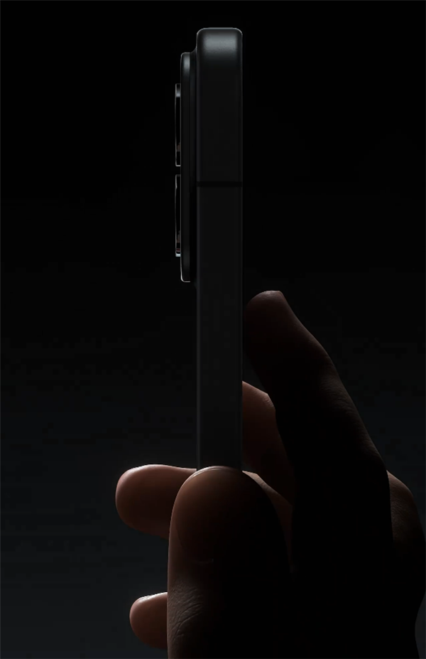 行业独一无二的新设计!小米17 Pro Max外观正式公布:比iPhone 17多了一块屏-图5 行业独一无二的新设计!小米17 Pro Max外观正式公布:比iPhone 17多了一块屏-图5