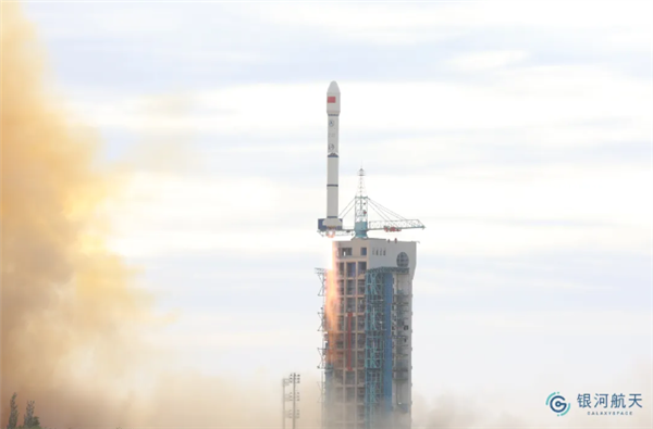 我国卫星互联网技术试验卫星发射成功 利进入预定轨道-图1 我国卫星互联网技术试验卫星发射成功 利进入预定轨道-图1