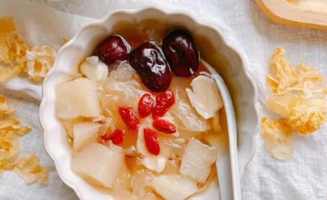 秋气通于肺：秋天常吃这“4菜”，滋阴润肺，赶走秋老虎