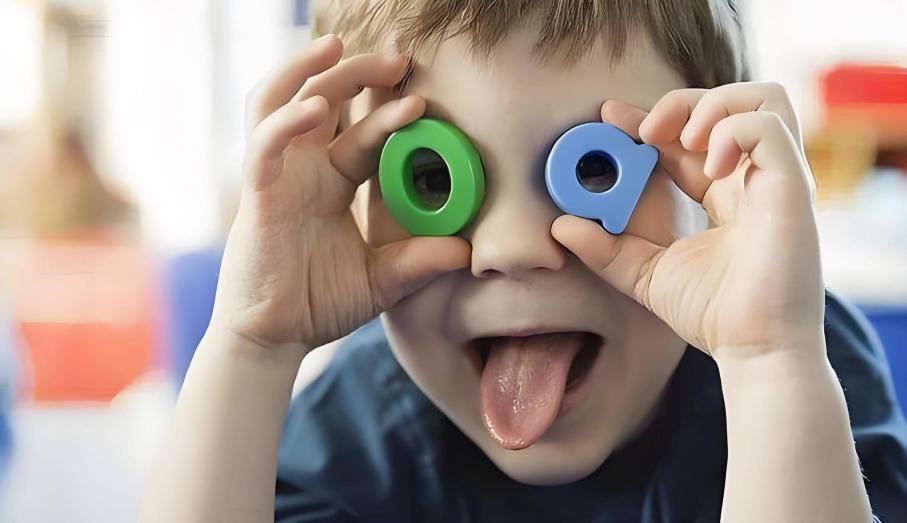 三岁宝宝多动症和调皮的区别？判断三岁宝宝是多动症和调皮的方法