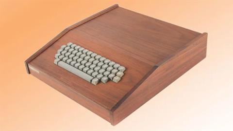 仅存世9台！稀有木盒版Apple-1拍卖：估价超210万元(图2)
