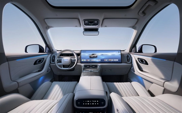 吉利丢王炸 17.38万的银河M9 开始无差别攻击