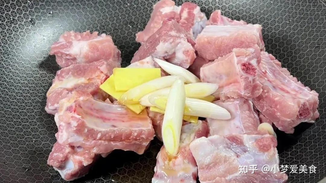 这才是糖醋排骨简单又好吃的做法，教你糖和醋的黄金比例，太香了(图6)