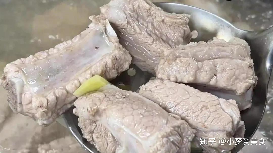 这才是糖醋排骨简单又好吃的做法，教你糖和醋的黄金比例，太香了(图8)