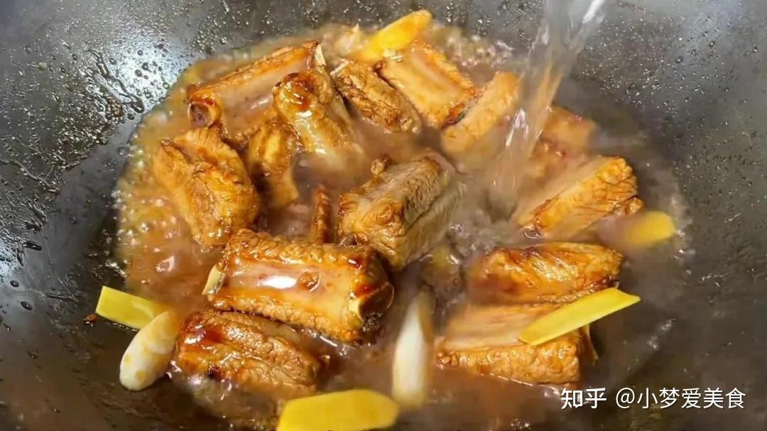 这才是糖醋排骨简单又好吃的做法，教你糖和醋的黄金比例，太香了(图10)