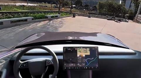 5.6万买的FSD只能变道跟车！多名车主起诉特斯拉欺诈获立案(图2)