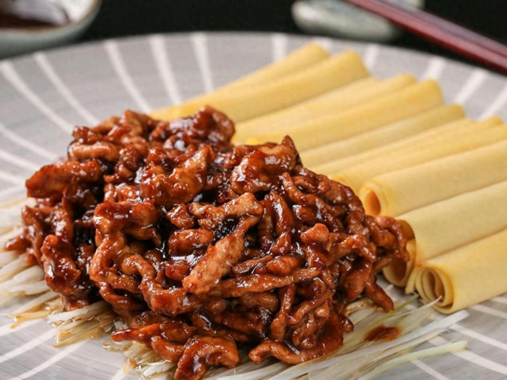 ​家常京酱肉丝秘方，肉丝鲜嫩，酱汁裹满每根，配米饭能吃三碗