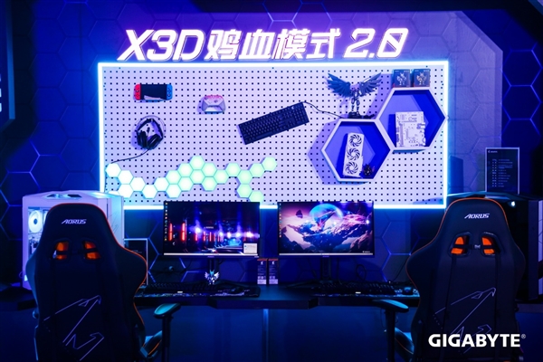 技嘉秀出六大肌肉!锐龙X3D打鸡血、DIY进入3.0新时代