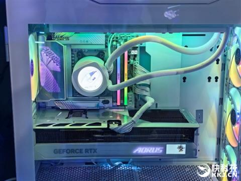 技嘉秀出六大肌肉！锐龙X3D打鸡血、DIY进入3.0新时代(图4)