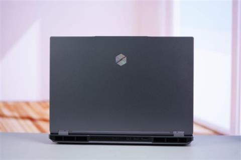 升级长江存储PC450固态硬盘 机械革命耀世16Ultra图赏(图6)