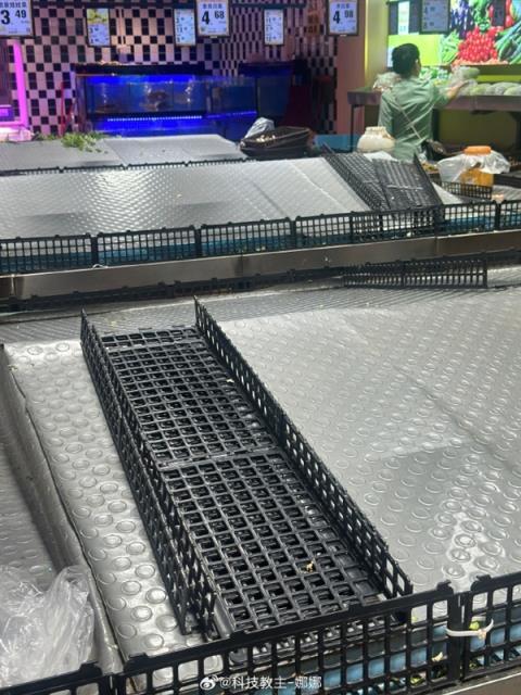 全球最强台风“桦加沙”将登陆！广东部分商超被搬空 只有辣椒被剩下(图4)