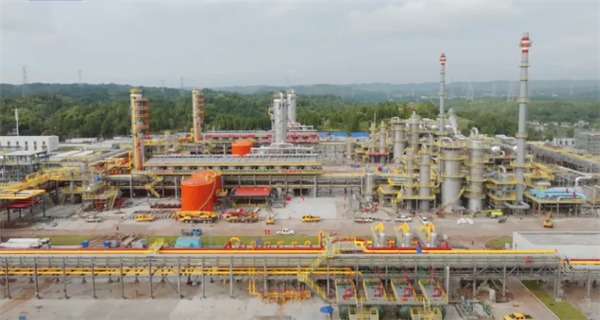 国内单套最大天然气净化厂建成投产:关键设备国产化率达100%-图1 国内单套最大天然气净化厂建成投产:关键设备国产化率达100%-图1