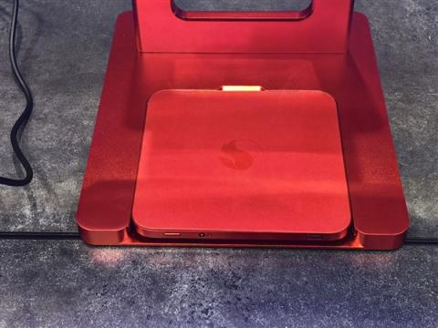 高通现场展示骁龙X2ElitePC：独特圆形迷你主机、无风扇散热黑科技！(图4)