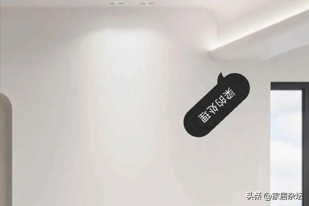 梁为什么涂黑？客厅有梁装修建议这样处理