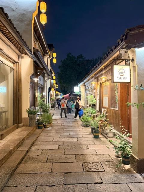 左手改名右手背屏 小米17Pro真能对标苹果吗(图24)