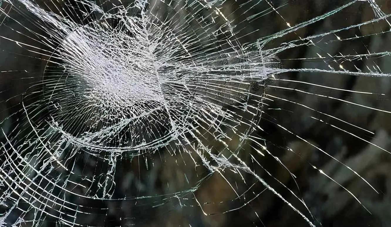 窗户为什么破了？窗户玻璃破裂原因分析