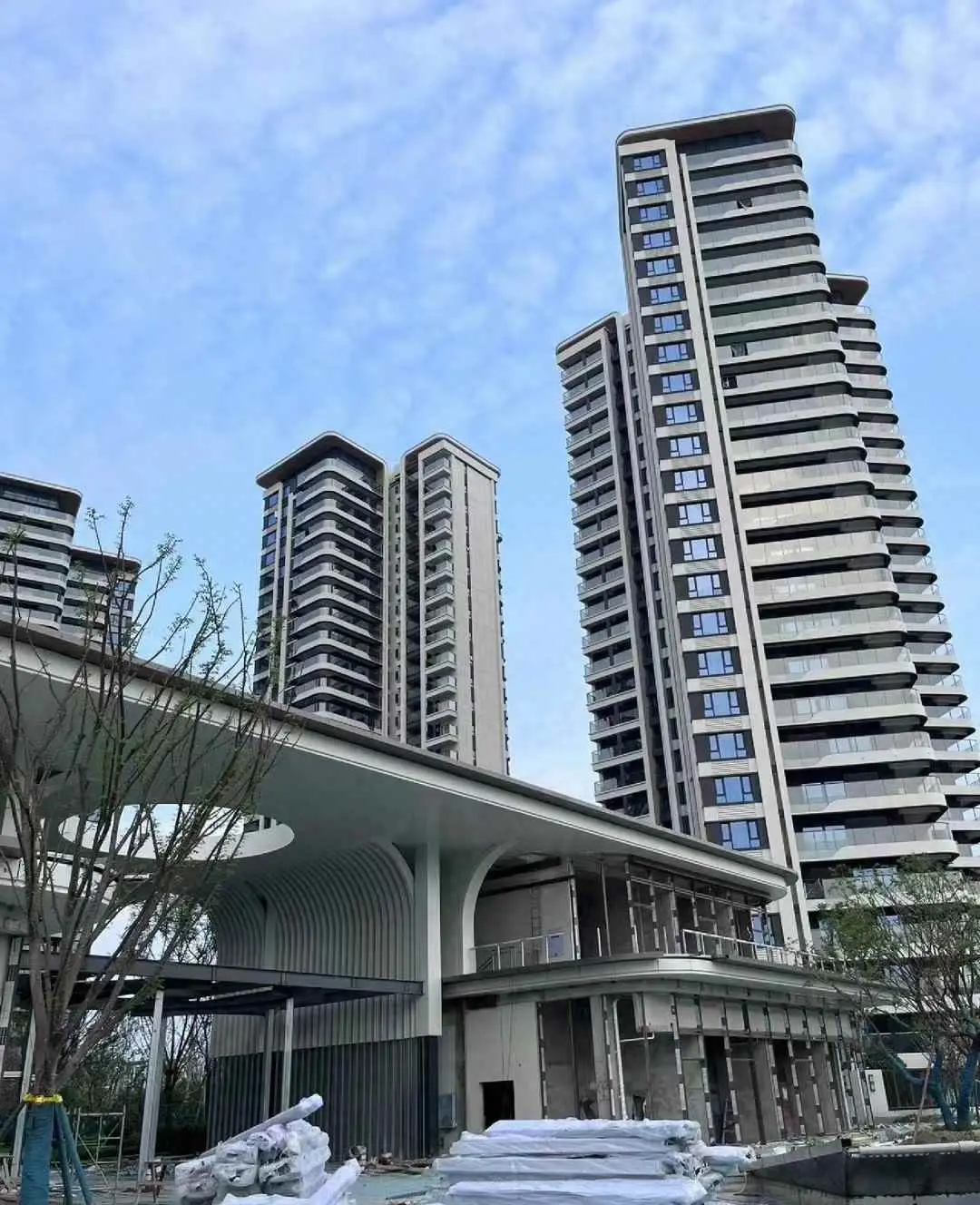 为什么喜欢住高楼？为什么东亚的许多富人，喜欢住高层住宅？