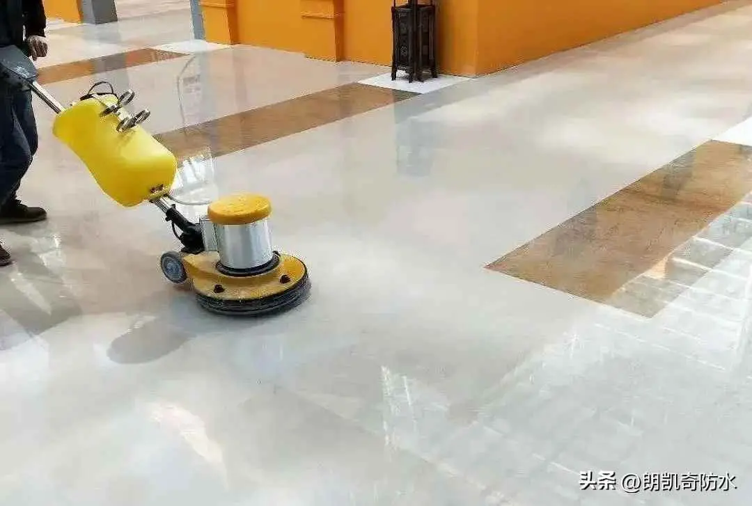 瓷砖大板为什么不平？瓷砖不平整！是贴砖师傅不走心