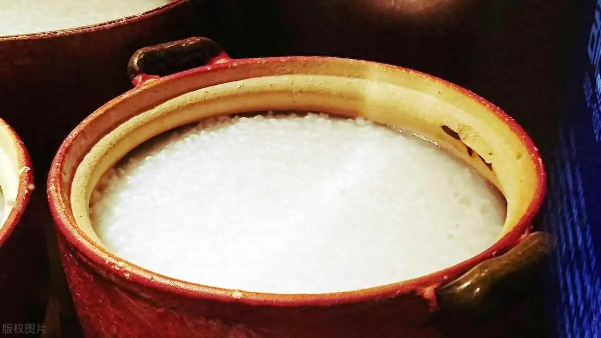 煮粥为什么扑锅？为什么煮粥会溢出来？