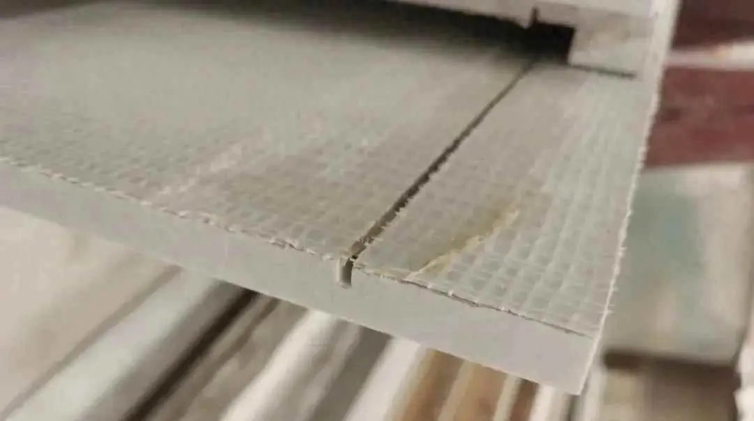 石材为什么有锈斑？石材背筋是什么？钢筋条为什么返锈的原因