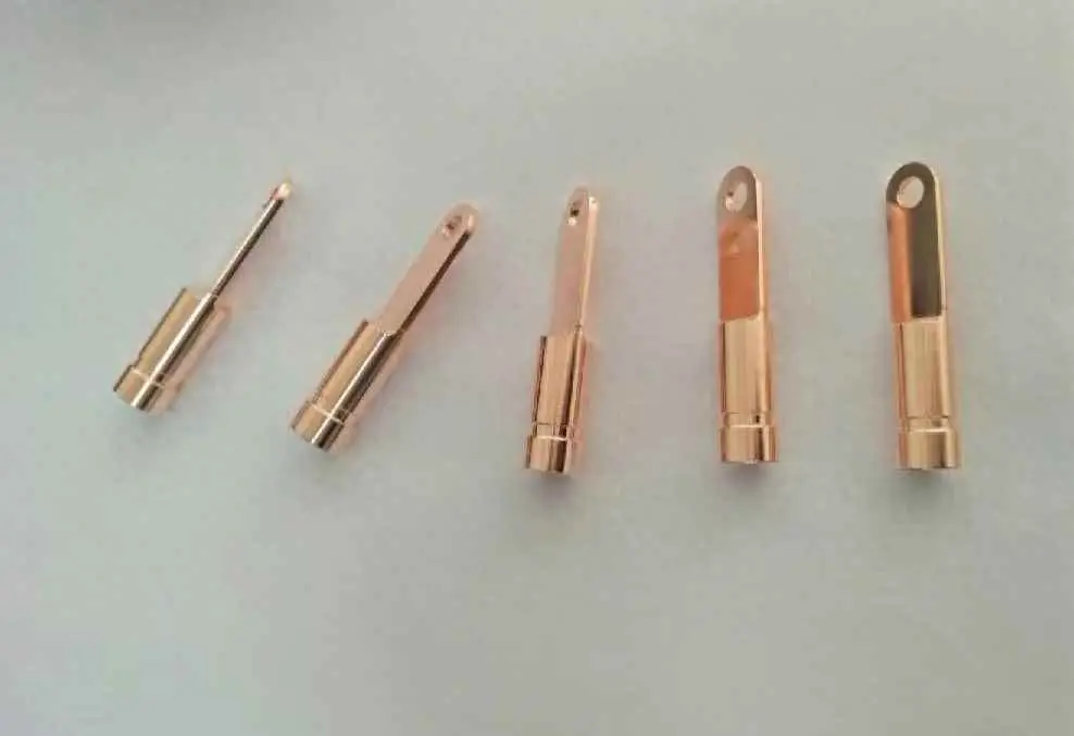 铜为什么会变色啊？铜材变色的原因及预防方法