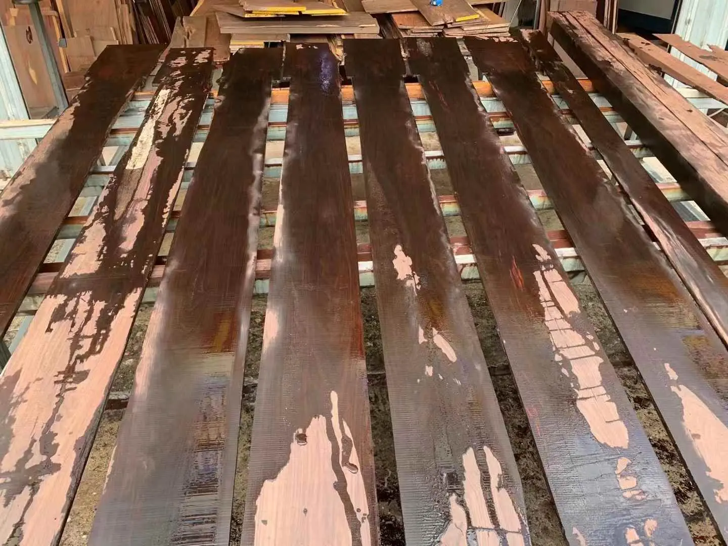 交趾黄檀为什么颜色发黄？交趾黄檀怎么辨别？