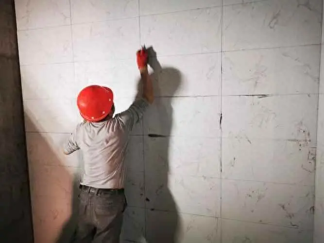 为什么选择瓷砖胶而不选择背胶？瓷砖胶和瓷砖背胶千万别选错啦