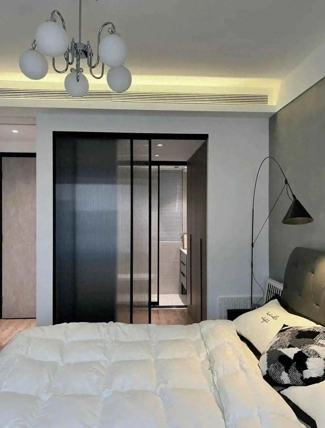 横梁为什么不能压床？大床摆放的5大禁忌需了解