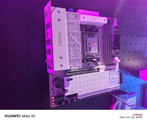 为AM5超频而生！七彩虹X870EiGameVulcan现身：2DIMM、5个M.2(图2)