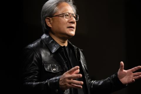 中国芯片跟美国相比到底还有多少差距 黄仁勋：仅落后几纳秒