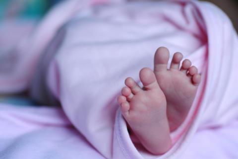 6个月宝宝确诊严重铅中毒 妈妈痛悔：网上学“护肤法”