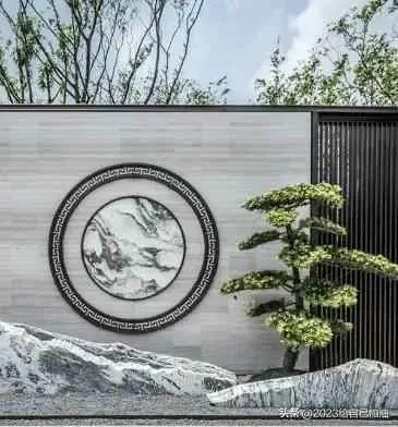 为什么屏风要比门口大？自建房院落屏风墙有何讲究