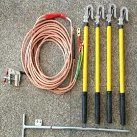 接地线为什么先挂中相？对接地线有何要求?