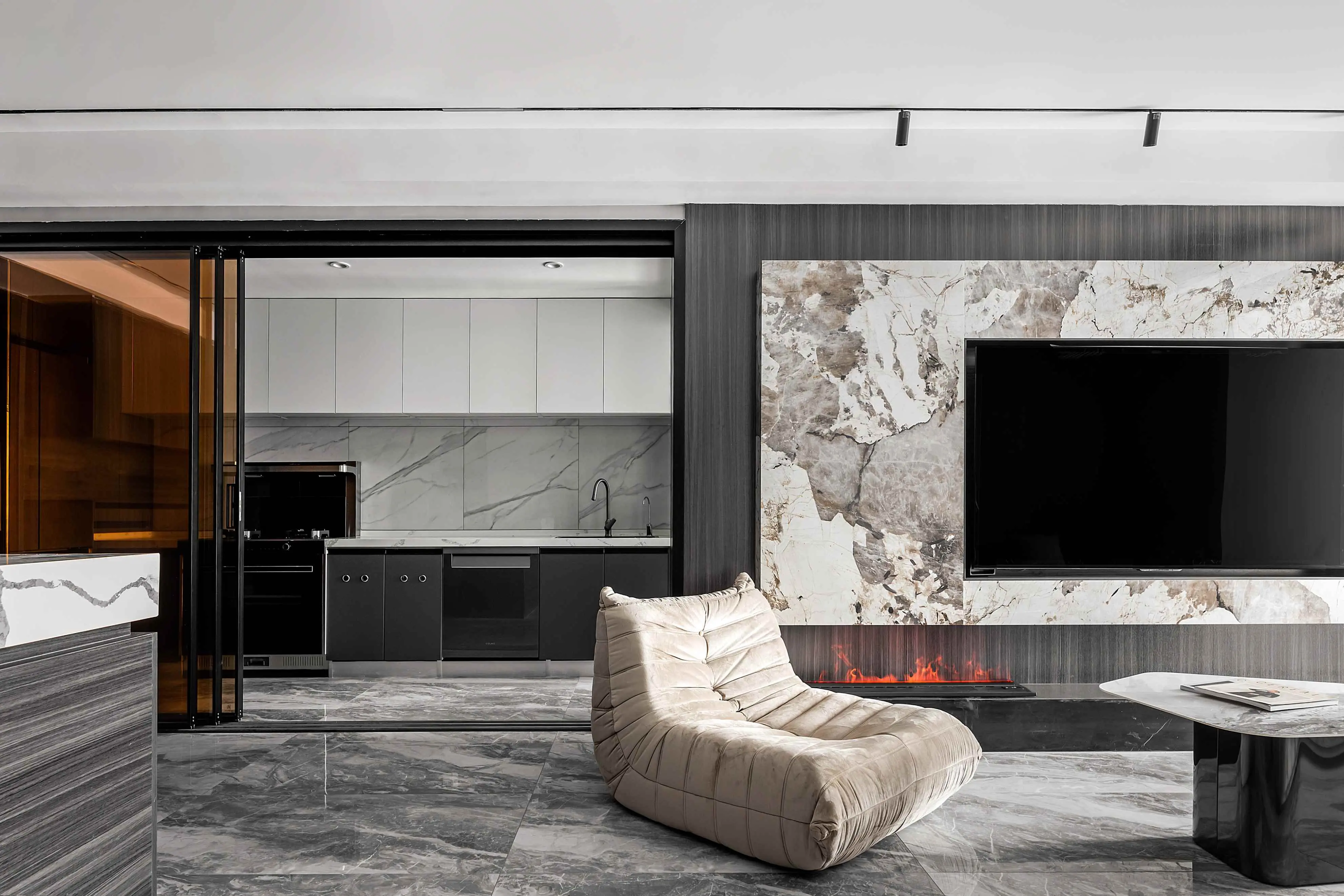 为什么墙砖倒角好吗？瓷砖收口怎么做？