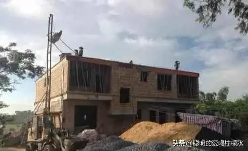 国家为什么控制建房？国家限制农村随意建房了？