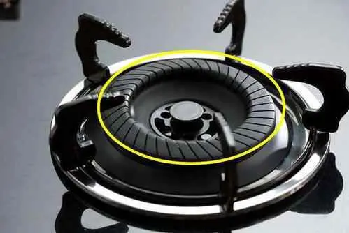 燃气炉为什么打不着火了呢？燃气灶点了两三次都不行那该怎么做？