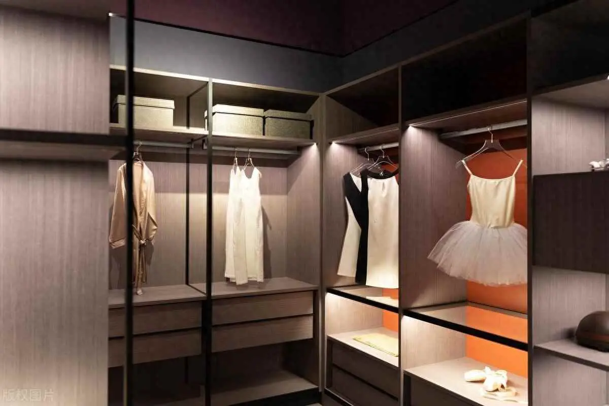 衣柜为什么响？柜子为什么老是响声？