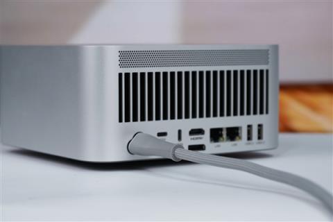 搭载AMD锐龙AIMax+ 395！零刻GTR9Pro迷你AI工作站图赏(图11)