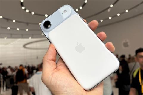 iPhoneAir快来了！联通开启eSIM预约